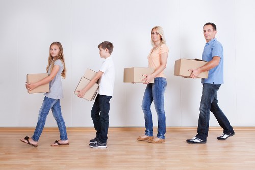 Packing and loading support for Barnes house removals